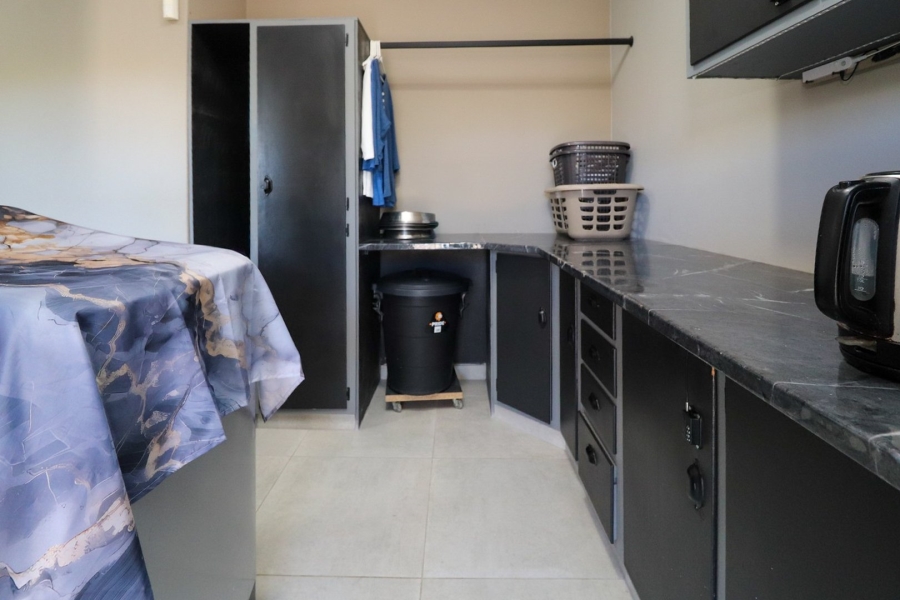 5 Bedroom Property for Sale in Irene Park North West